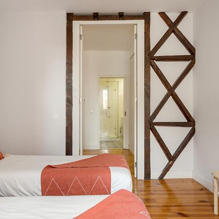 Апартаменты Joivy Inviting Flat Next To Carmo Convent Лиссабон Экстерьер фото