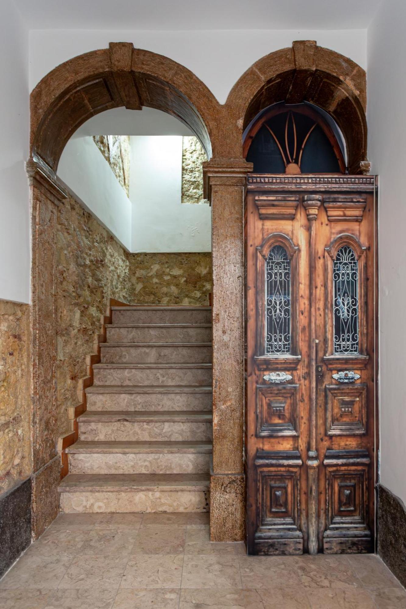 Апартаменты Joivy Inviting Flat Next To Carmo Convent Лиссабон Экстерьер фото