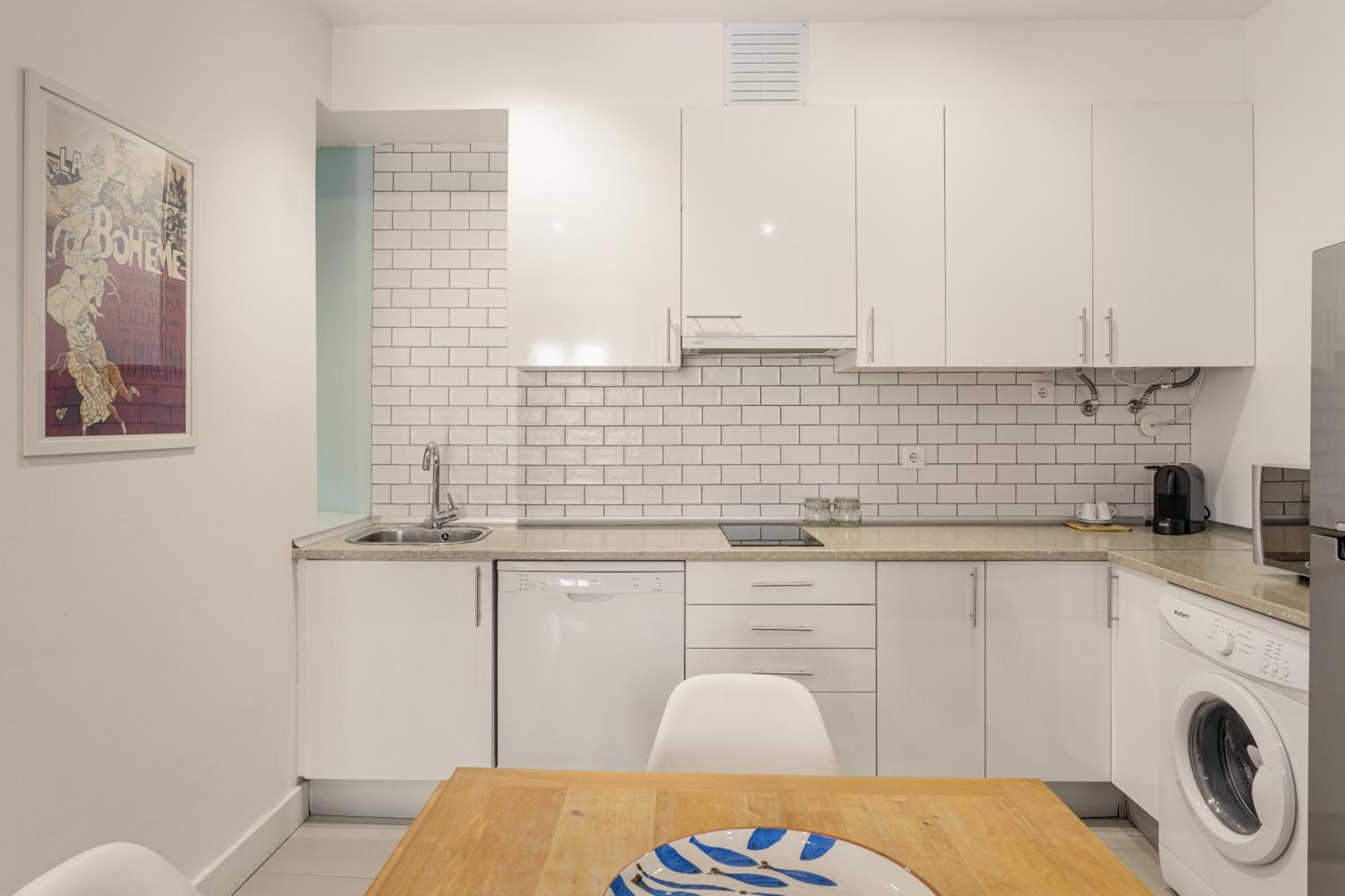 Апартаменты Joivy Inviting Flat Next To Carmo Convent Лиссабон Экстерьер фото