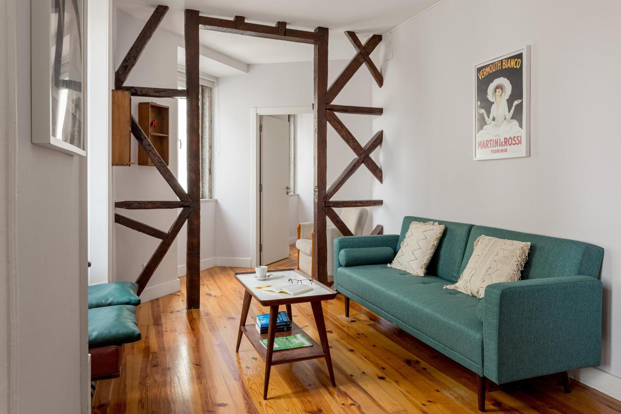 Апартаменты Joivy Inviting Flat Next To Carmo Convent Лиссабон Экстерьер фото